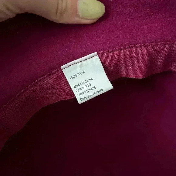 Beautiful vintage  magenta wool hat - Picture 4 of 5